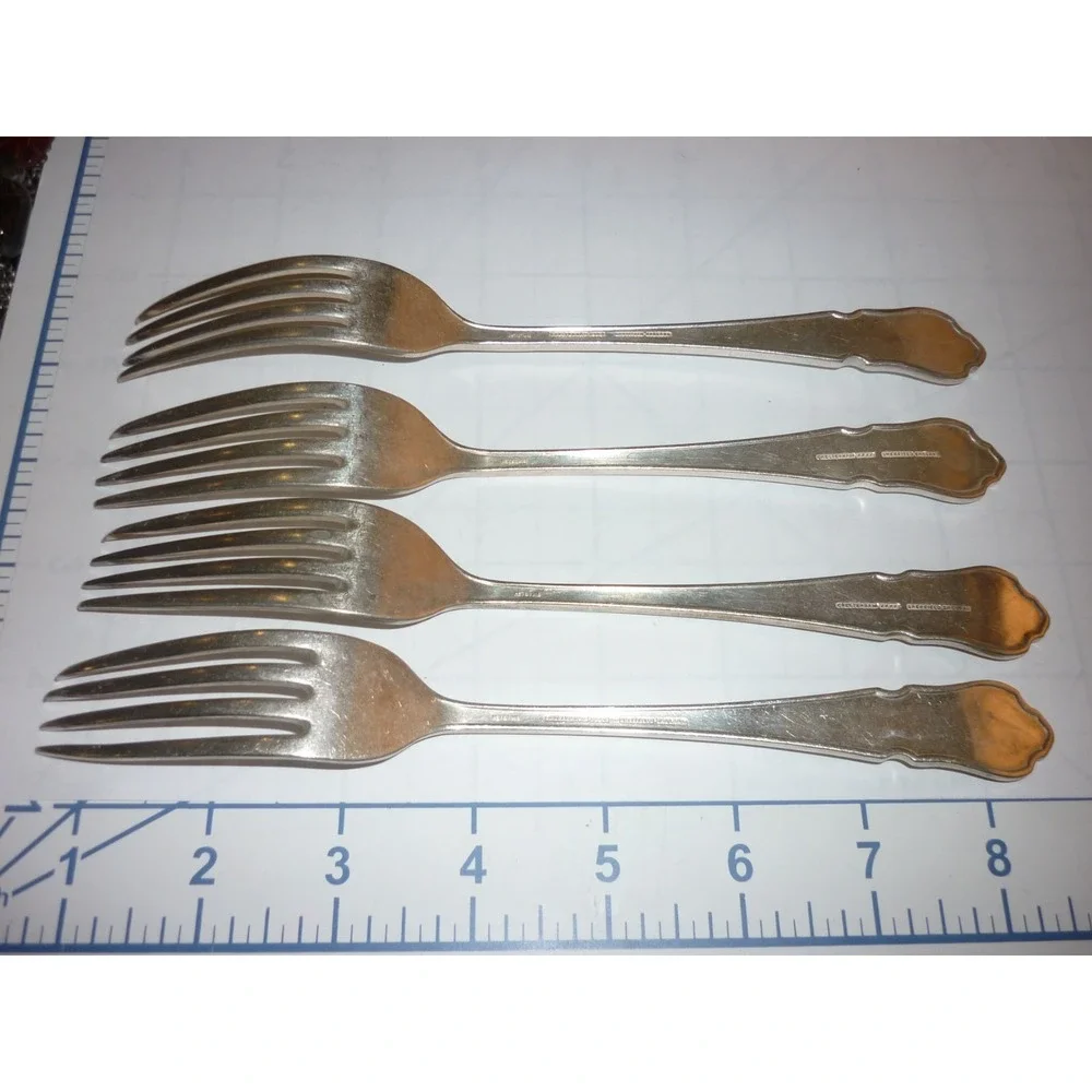 Set of 4 Sheffield England Silverplate Dinner Forks Cheltenham‎